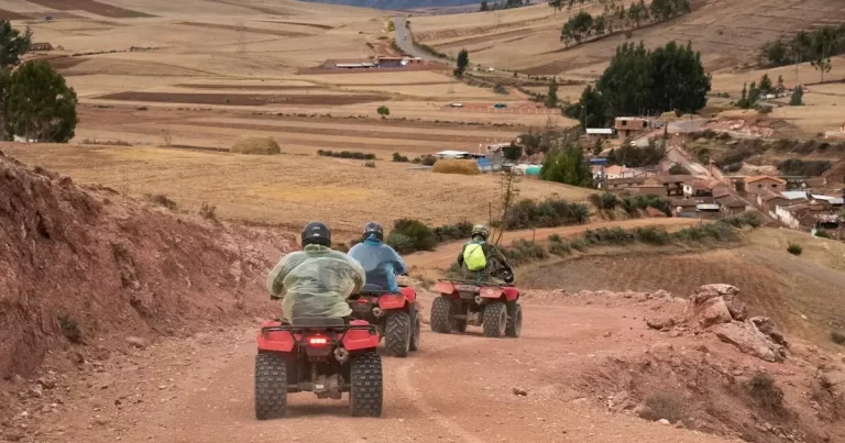 Tour en Cuatrimotos: Laguna Huaypo + Salineras de Maras (Medio Día) - foto 3